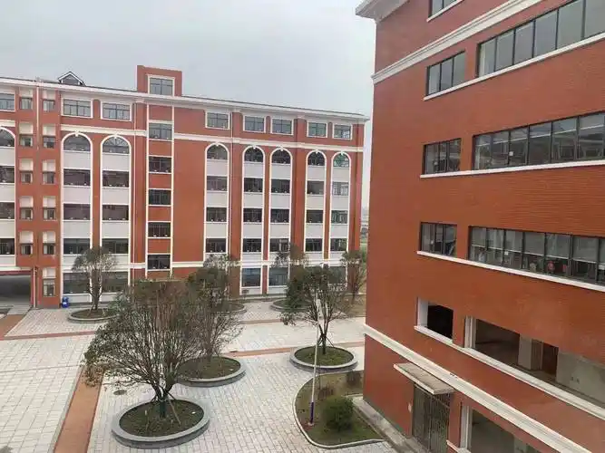 湖南省中南艺术学校新校区环境好不好