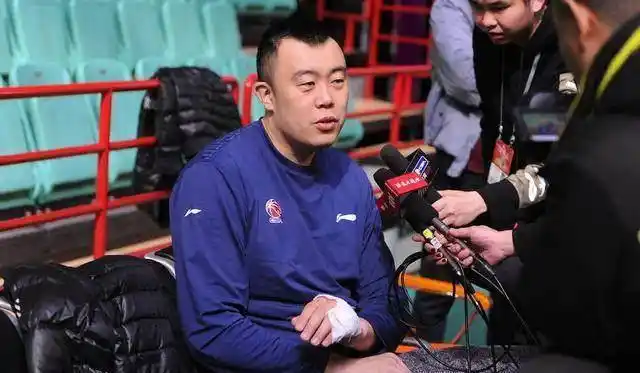 贺天举,丛明晨以及李晓旭等都因为伤病缺席,特别是李晓旭,贺天举与