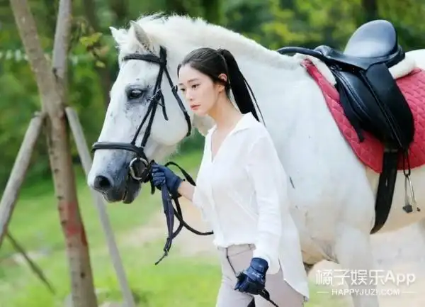 李成敏在《情圣》里的表演简直是"撩汉宝典",先别恨,学起来!