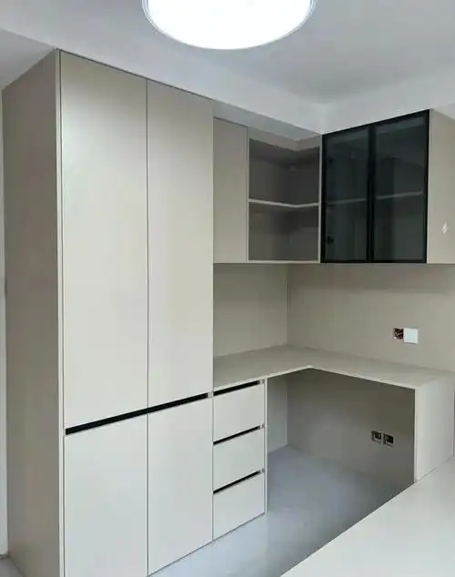 衣柜怎么做?转角衣柜,分享一组图片,可以借鉴哦