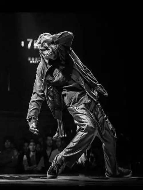 这一名称被解释成 breaking boy,beat boy,bronx boy或者是boogie
