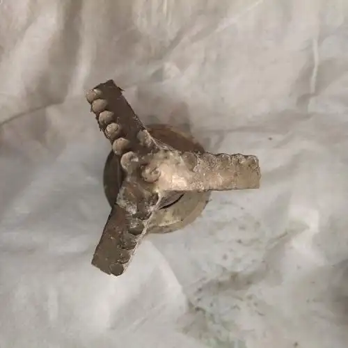 专门打土用的钻头,三翼钻头钻杆通用 地质钻杆42接手57220三翼合金钻