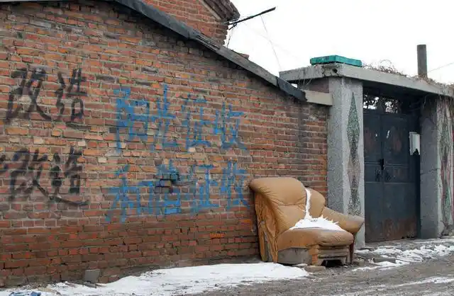 老公花300元城里租的烂房子,又破又脏,我估计你看了都害怕!