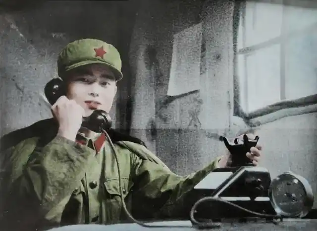 美哉当年女通讯兵的风采