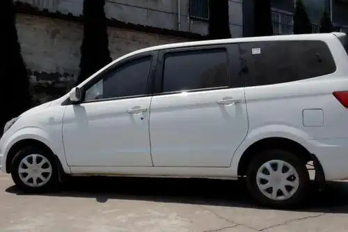 【第一次拍卖】北京牌面包车一辆