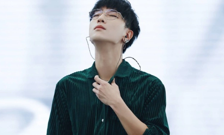 景向谁依的老婆豆花花也是cv么