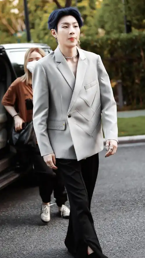 奥斯卡oscar超话#奥斯卡直播#0605|直播上班努力上班@奥斯卡oscar_a