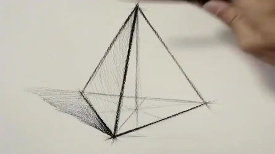 一起画素描,素描几何体三棱锥,简单画法和透视演示!