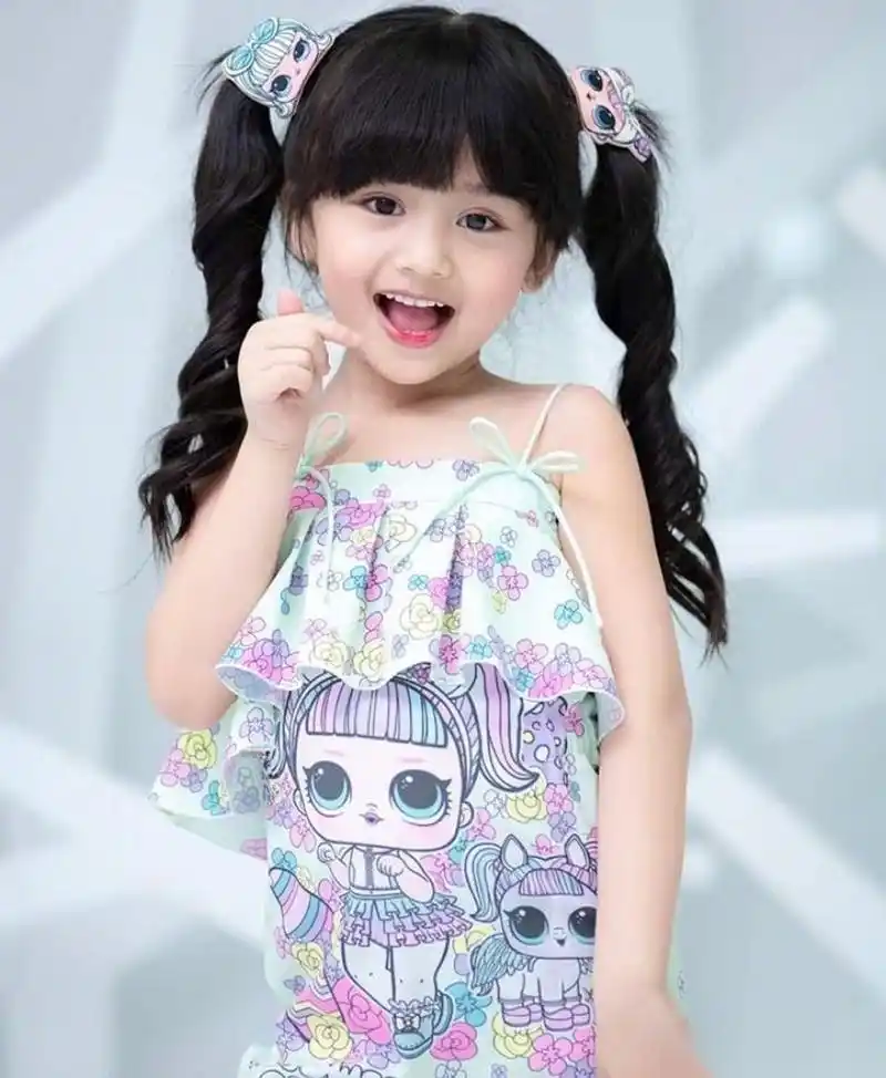 thailand儿童组选美冠军,这个仪态,这个台风也是绝的~而且她只有6岁