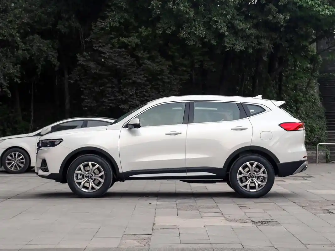 哈弗h6国潮版正式上市外观内饰全新设计更适合年轻人