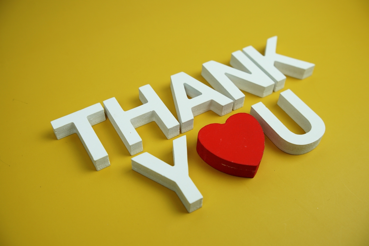 谢谢字样图片感谢的照片配图谢谢的金子语谢谢 高清图片情人感谢图片