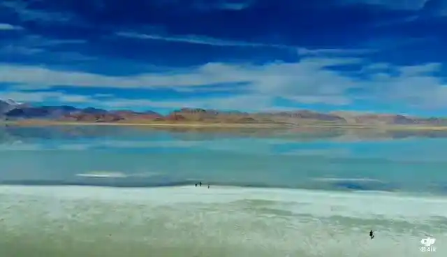 七十七天盐湖取景地扎布耶茶卡