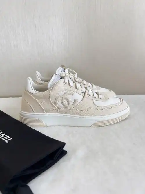 全新全套chanel香奈儿板鞋24c空军球鞋淡淡的杏色 非常好搭配 夏天