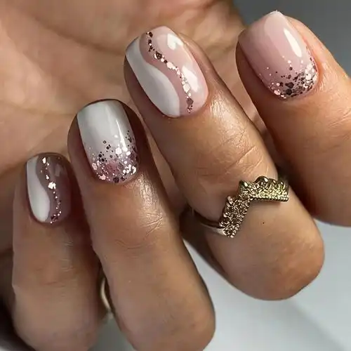 爱心闪粉假指甲短款方形穿戴甲爆闪可拆卸美甲甲片成品批发nails