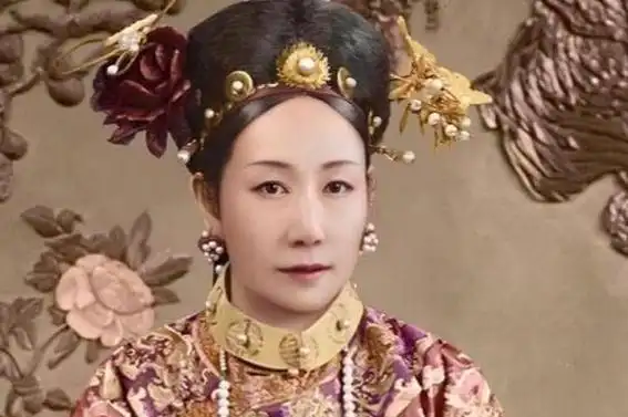 慈禧太后十八岁照片还原真实的慈禧年轻图片复原很漂亮