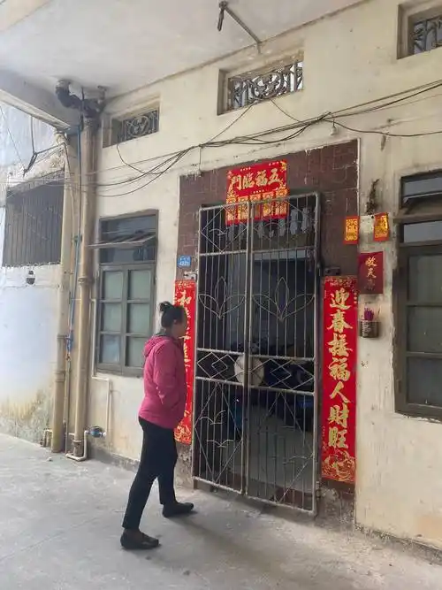 海南两女子购买法拍房14年未获交付,法院称将依法依规促进_施洁_定安