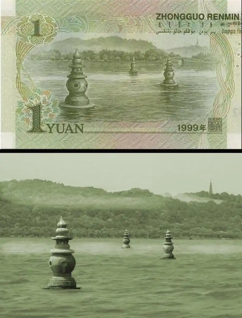 三潭印月只能拍到一元钱纸币背面风景的柱子 去西湖前,做了攻略,路上