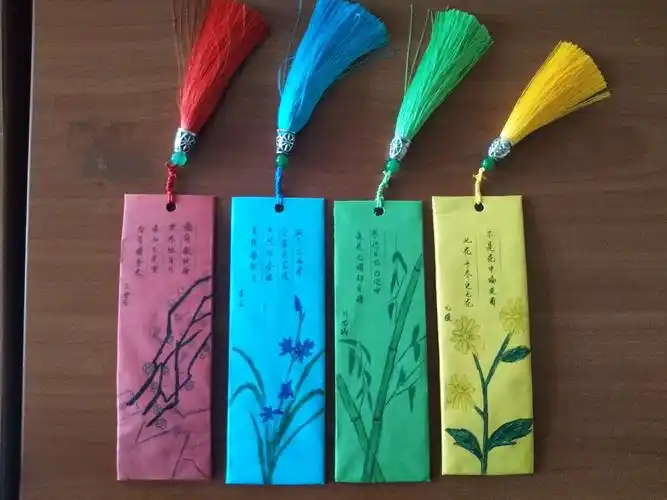 书签做伴好读书――石楼中心小学大阅读系列活动之书签制作比赛