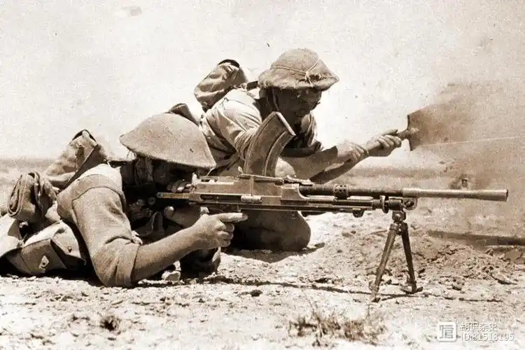 营销全球的捷克轻机枪zb26
