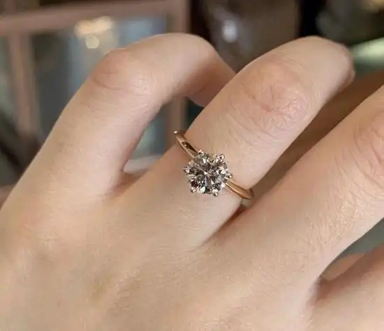 蒂芙尼钻戒经典款六爪所有款 蒂芙尼经典六爪钻戒细节图片-卜安居