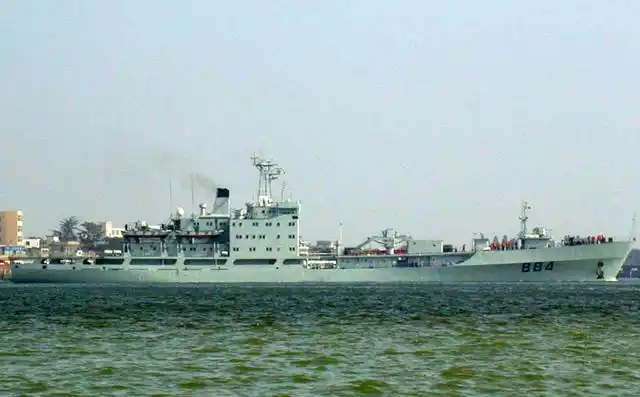 "洞庭湖","镜泊湖",撑起岛礁补给线的第一代专用补给舰_腾讯新闻