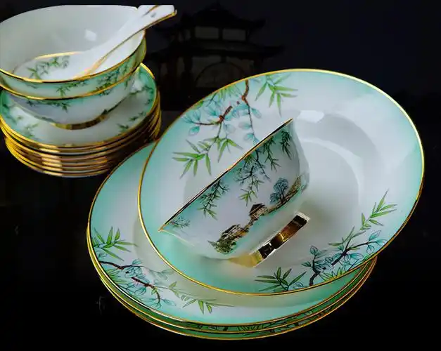 景德镇中式礼品餐具陶瓷碗碟套装高档67件西湖风景手工镶金