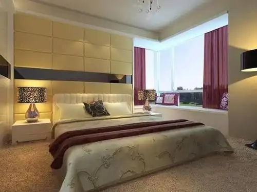 一,床头正确的朝向是什么方位:1,床头朝向最好是南北朝向,顺应地磁