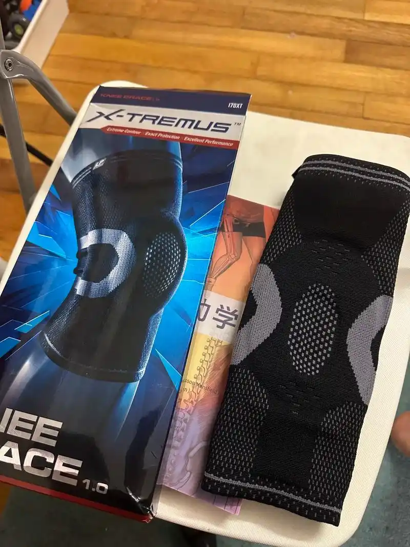 篮球爱好者们,lp护膝试过吗?最近在研究护膝,lp是我大学时 - 抖音