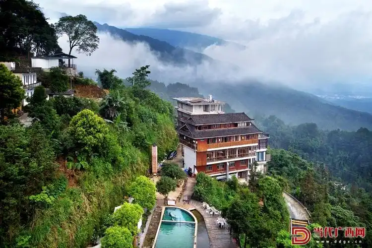 景色优美,位于大明山山腰的大丰镇东春村马槽庄民宿.蒙华贵摄