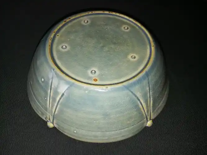 天青色内外满釉裹足支钉支烧=御用瓷.