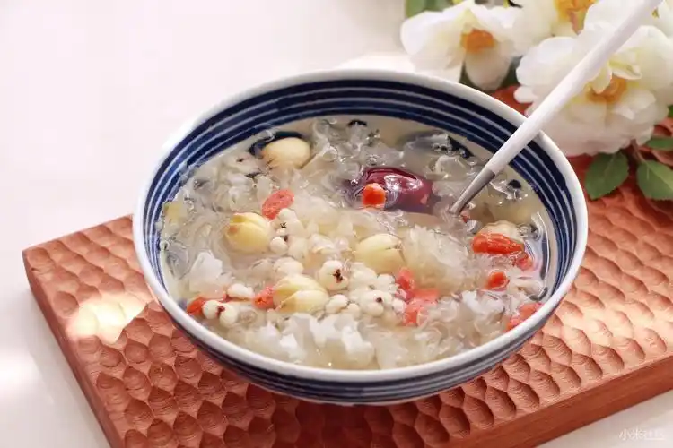 银耳羹粘稠的技巧