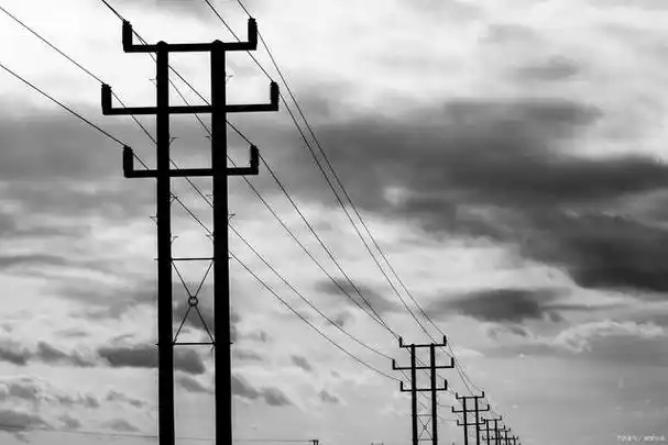 10kv高压电线杆的间距