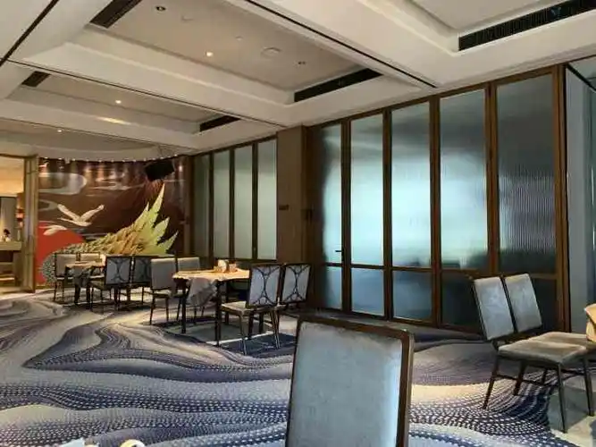 徐记海鲜(光谷创业街店)-"服务还是很好的,包间也没有最低消费什么的.