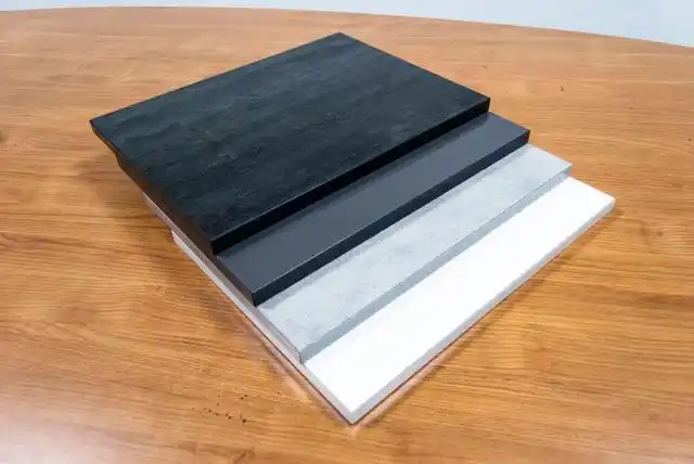 衣柜做高光板好还是肤感板好