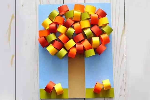 幼儿园秋天手工卡纸拼贴画立体大树步骤图解