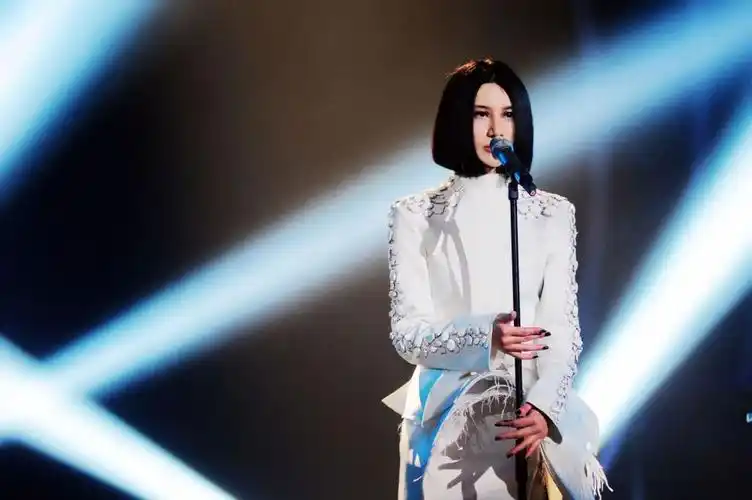 《歌手》公布"冲榜歌手" 断眉遗憾缺席 她们前来"救场"!