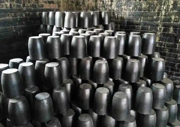 无论是炼钢,炼油,还是盛放化学药品,坩埚都会扮演重要角色.