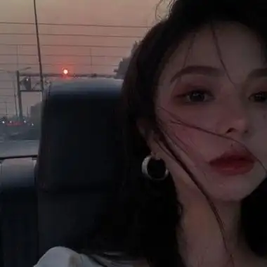 高冷女头女生头像