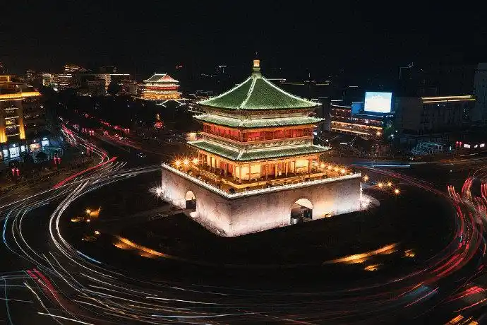 钟楼是西安最具代表性的地标建筑之一