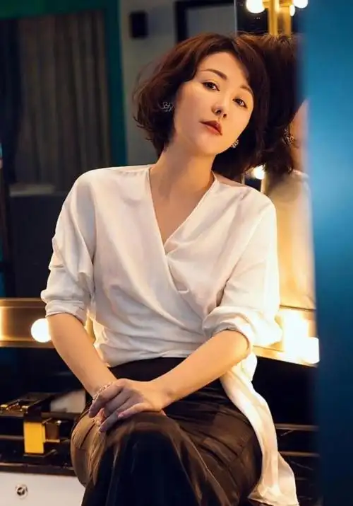 女人"有气质"和"没气质",区别主要在4点,一眼就可以分辨出