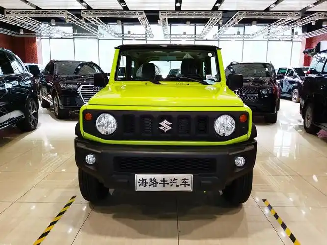 20款铃木吉姆尼适应各种崎岖路线目前售价