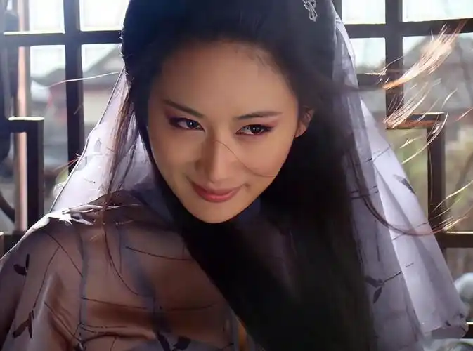 狐狸眼_吊眼是狐狸眼吗_狐狸眼割双眼皮效果图