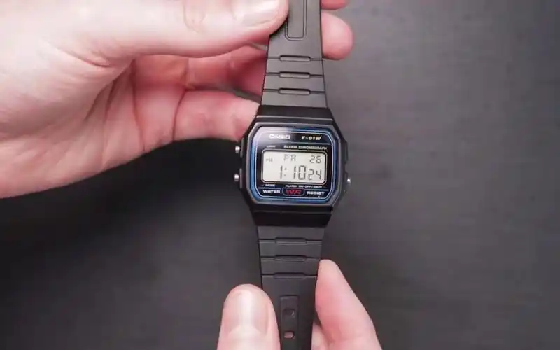 卡西欧 casiof91w 评测 |这就是为什么它是世界上最受欢迎的数字手表!