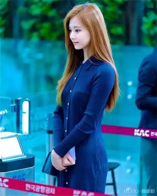 周子瑜现身机场,洋装超吸睛! –第 7 页– 尚街拍