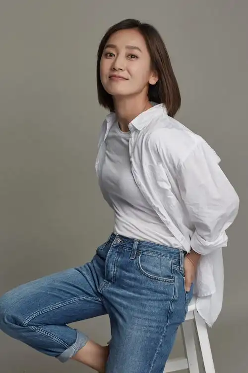 似邻家女孩般!演员董晴boyfriend风写真曝光