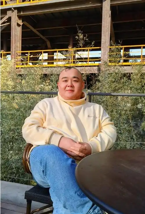 张九南自嘲成药罐子,图片有笑点,杨鹤通杨九郎在线吃瓜