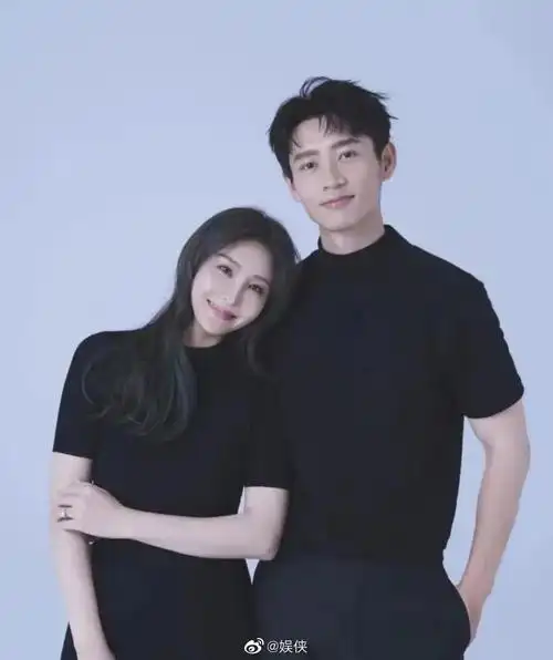 魏晨娶了他的青春,按着步奏恋爱,结婚,生子……|魏晨|于玮_新浪新闻