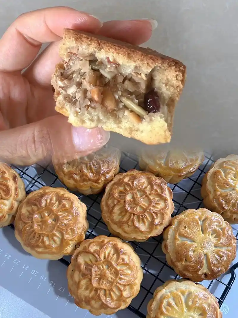 非常喜欢吃老式月饼,但每次只 - 抖音