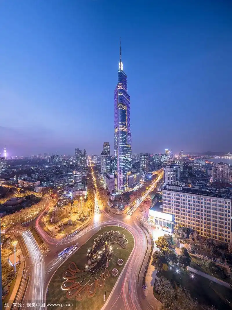 南京紫峰大厦夜景