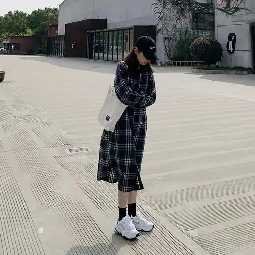 经典格子衬衫裙女秋冬复古韩版宽松显中长打底衬衫